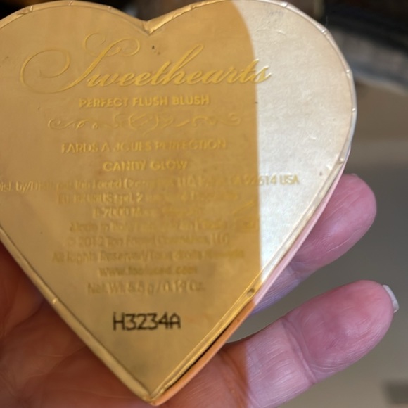 New Too Faced Sweethearts Perfect Flush Blush "Candy Glow" - Picture 6 of 6
